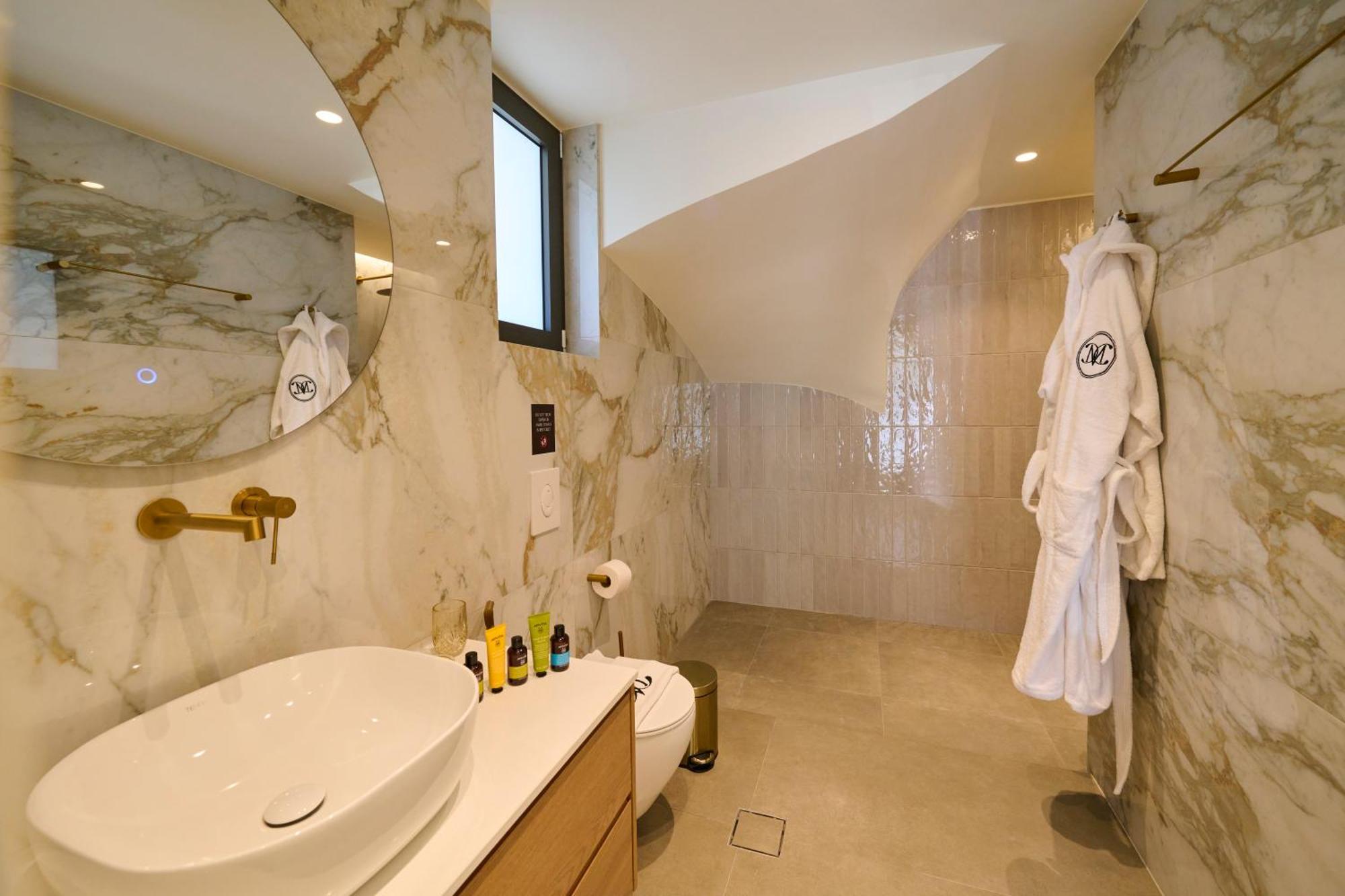 Monarco Executive Rooms Rhodes City Exterior foto